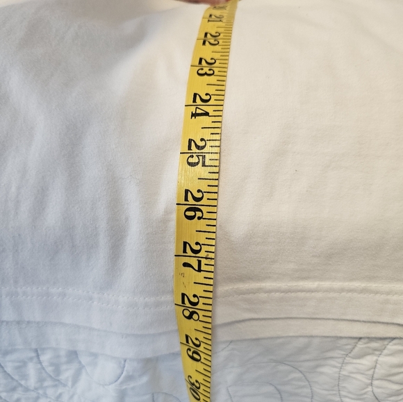 Avirex NYC Vintage White T-Shirt with Red Graphic Mens XL *see Hole - Picture 8 of 9